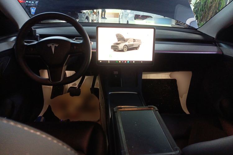 Used Tesla Model Y 2024 Long-Range All-Wheel-Drive Version