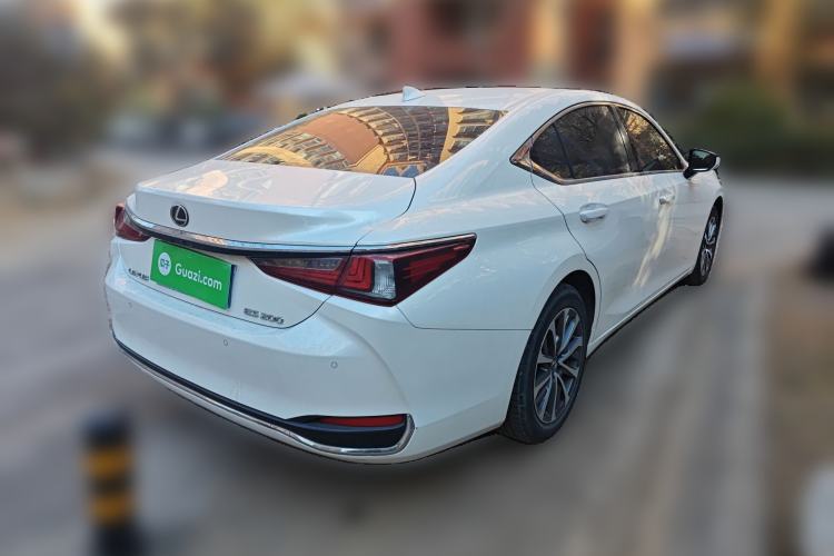 Used Lexus ES 2021 200 Excellence Edition