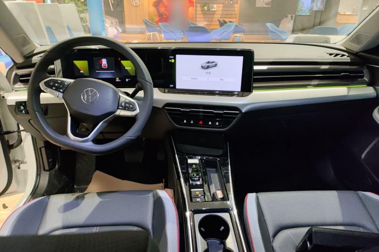 Used Volkswagen Lamando 2024 Lavida L 280TSI DSG Cool & Spicy Edition
