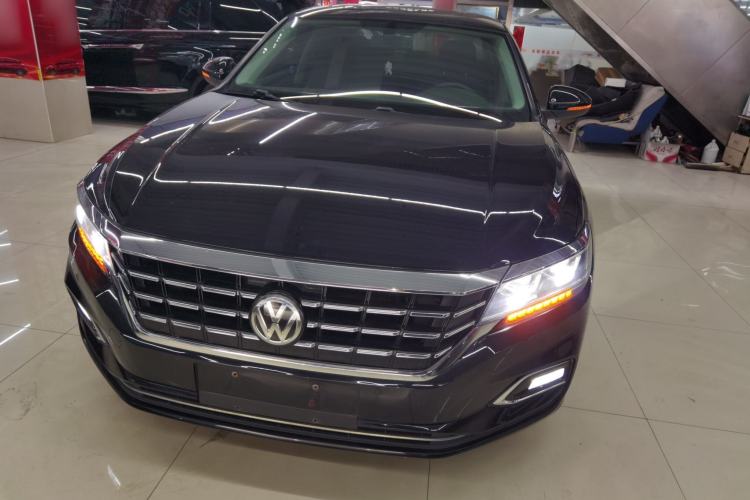 Used Volkswagen Passat 2019 330TSI Luxury Edition China VI Standard
