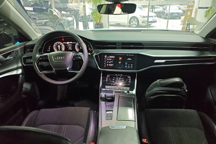 Used Audi A7L 2022 45 TFSI S-line Dream-Building Edition
