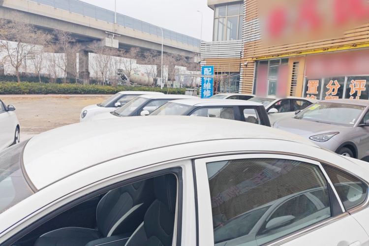 Used Dongfeng Aeolus E70 2021 500 Pro Deluxe Edition
