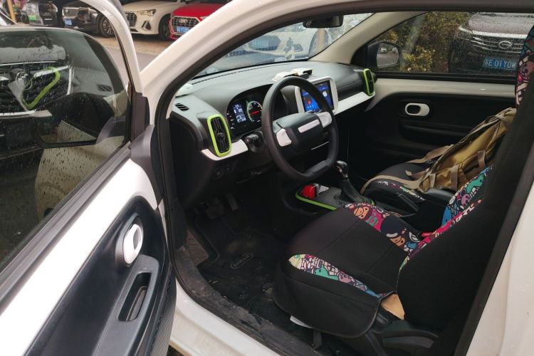 Used Roewe Clever 2021 302 km New Four-Seater Super-Efficient Version
