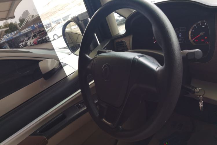 Used FORTHING Lingzhi 2019 M5L 1.6L 9-Seater Base Model China VI Standard