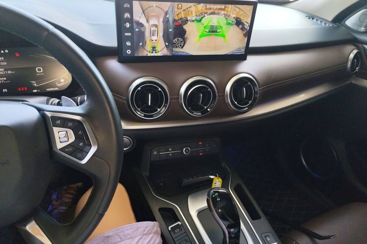 Used Wey VV6 2021 2.0T Two-Wheel Drive Smart Plus
