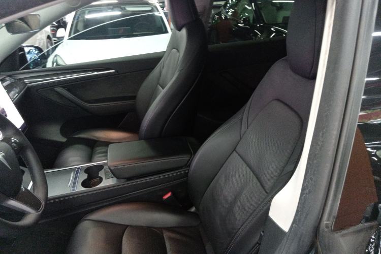 Used Tesla Model Y 2022 Rear-Wheel-Drive Version