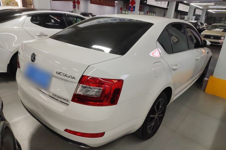 Used Skoda Octavia 2017 1.6L Automatic Smart Drive Edition
