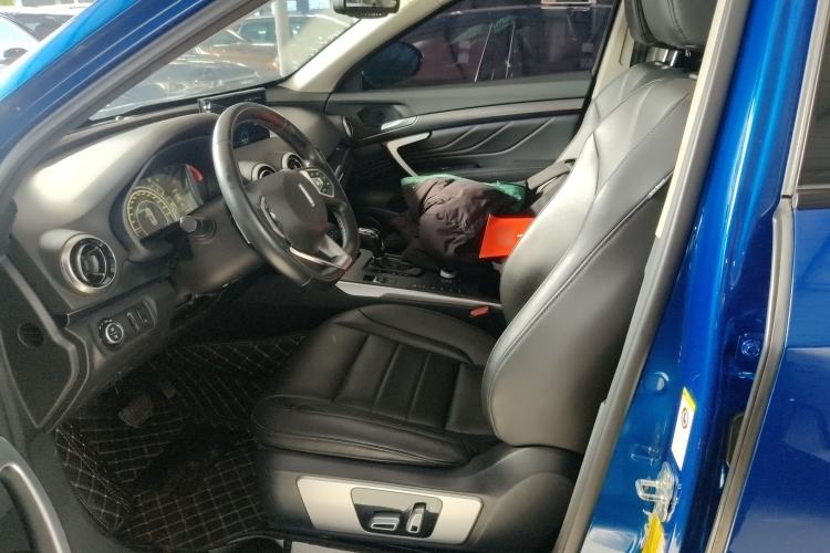 Used Wey VV7 2017 2.0T Ultra-Luxury Version
