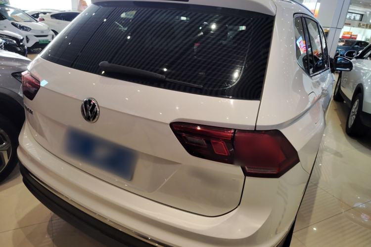 Used Volkswagen Tiguan L 2019 330TSI Automatic Two-Wheel Drive Smart Luxury Version China VI Standard
