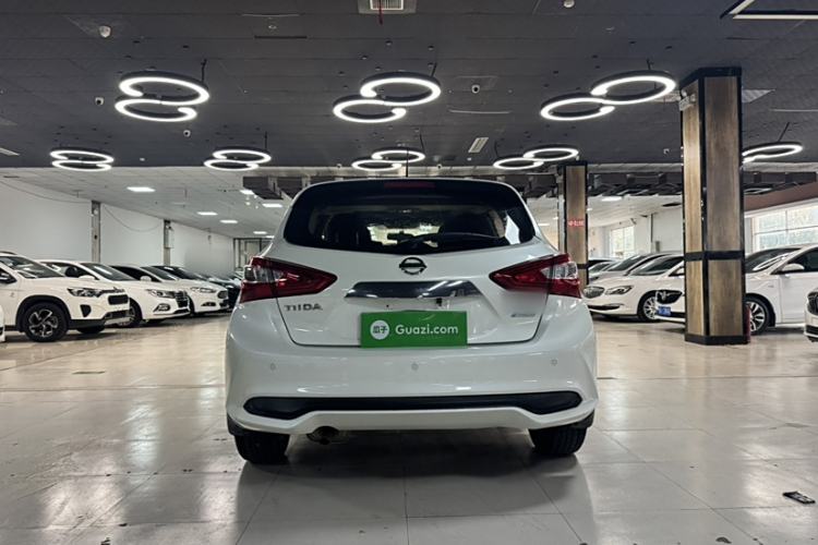 Used Nissan Tiida 2016 1.6L CVT Cool Dynamic Edition
