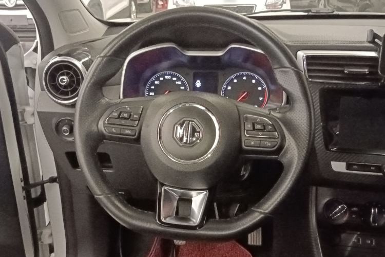 Used MG ZS 2018 1.5L Manual 65-inch Giant-Screen Sunroof Version China V Standard
