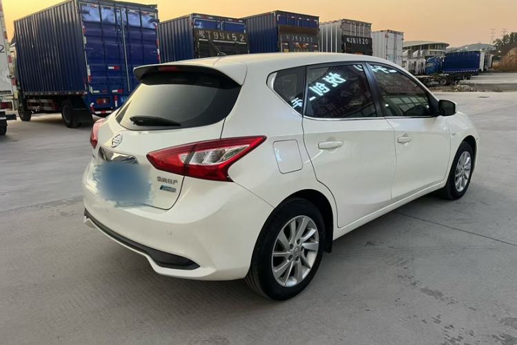 Used Nissan Tiida 2020 1.6L CVT Cool Edition