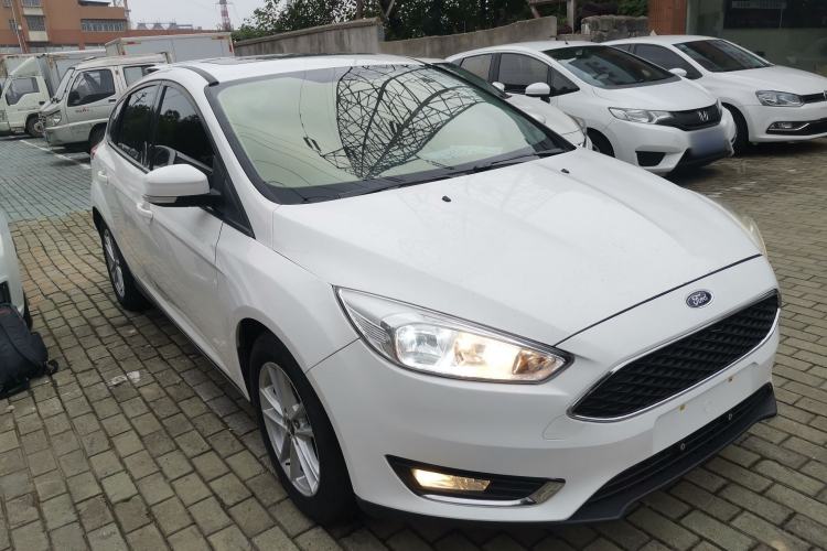 Used Ford Focus 2017 Hatchback 1.6L Automatic Fashion Edition Smart Drive Version
