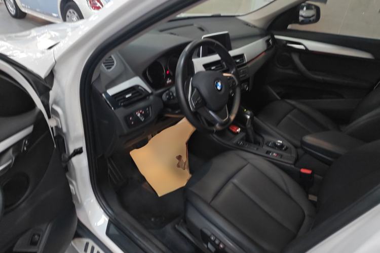Used BMW X1 2018 sDrive20Li Leading Model
