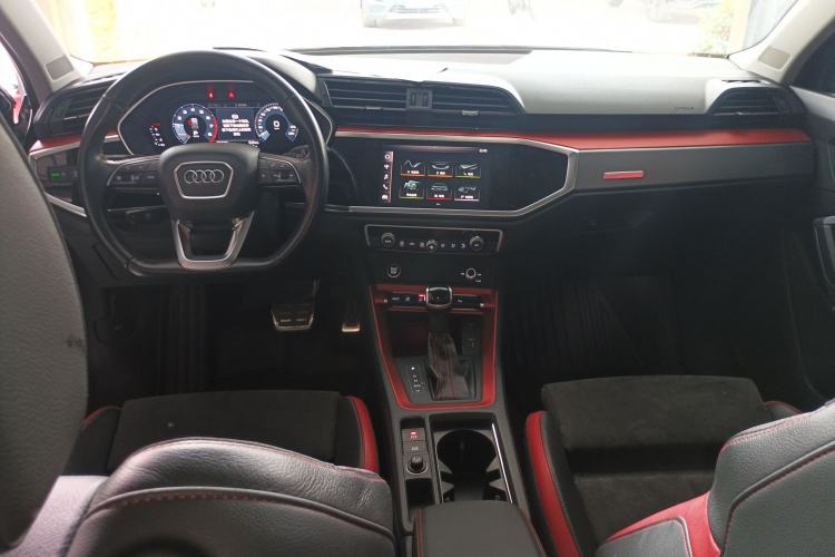 Used Audi Q3 2021 40 TFSI Fashion Dynamic Model