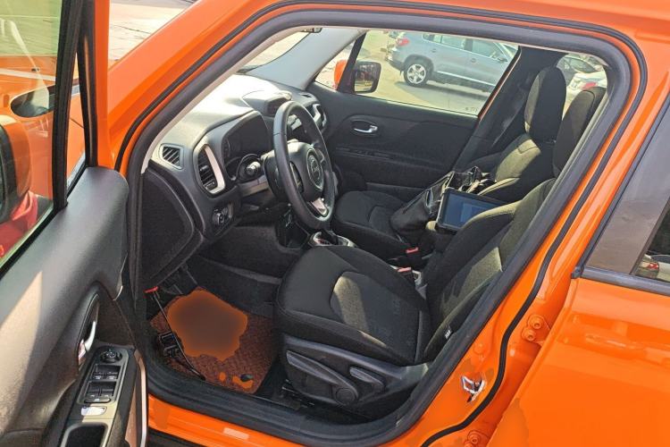 Used  Renegade 2017 180T Automatic High-Energy Version
