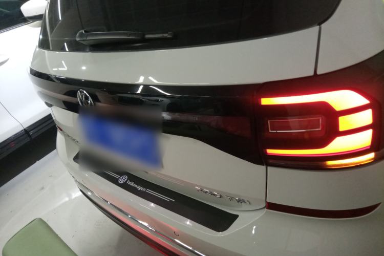 Used Volkswagen Tacqua 2021 280TSI DSG R-Line Smart Connectivity Version