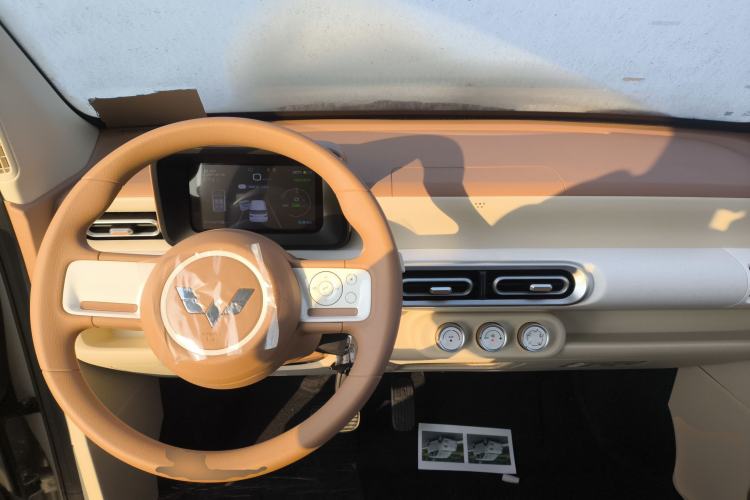 Used Wuling Hongguang MINIEV 2024 3rd Generation 215km Youth Edition