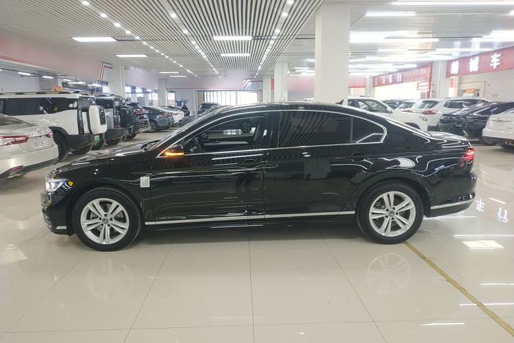 Used Volkswagen Magotan 2023 2 Million Units Limited-Edition 280TSI DSG Comfort Version