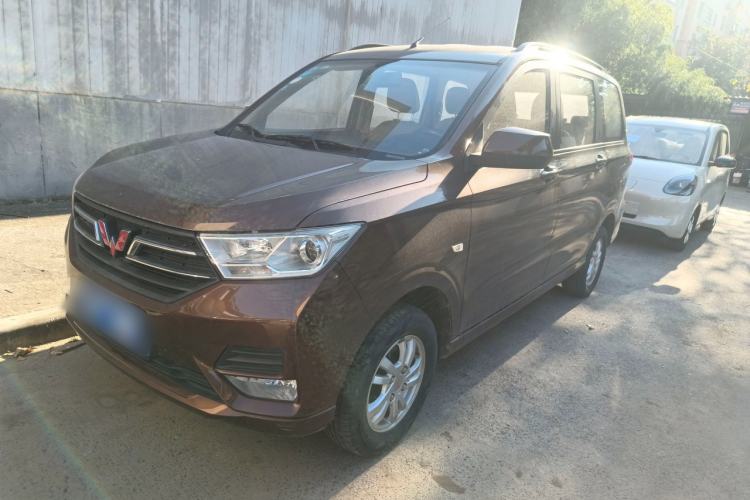 Used Wuling Hongguang 2019 1.5L S Comfort Edition China VI LAR
