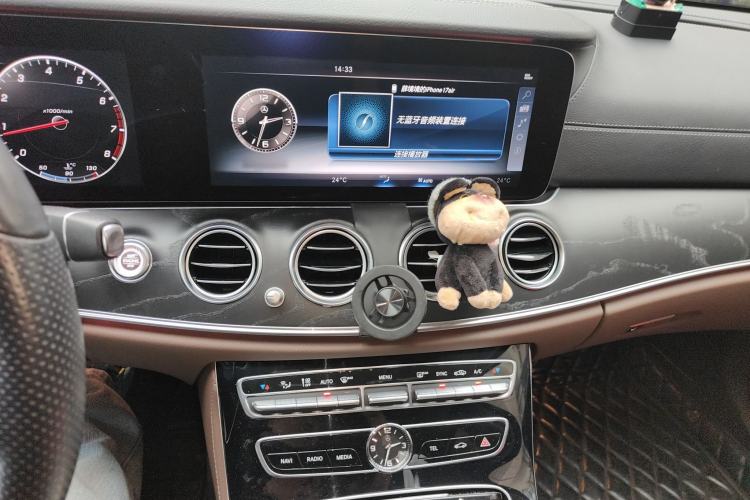 Used Mercedes-Benz E-Class 2016 E 300 L Sporty and Stylish Model