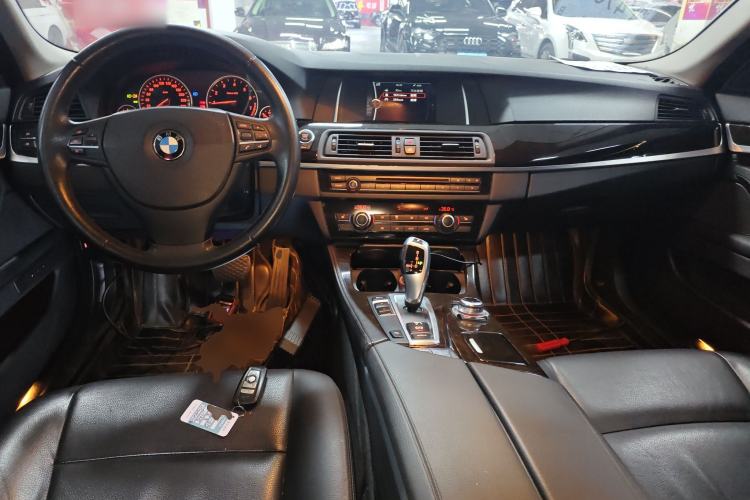 Used BMW 5 Series 2014 525Li Leading Model