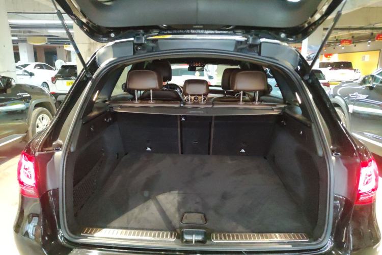 Used Mercedes-Benz GLC 2021 GLC 300 L 4MATIC Dynamic Model