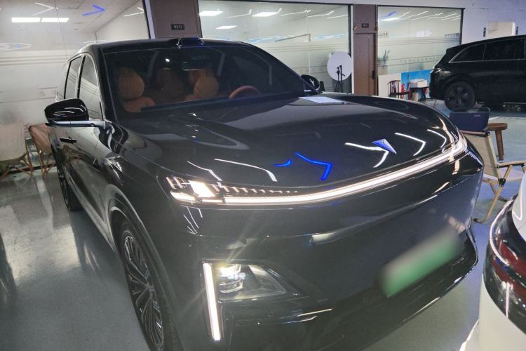 Used  S09 2025 Four-Wheel Drive Ultra+ Custom Edition
