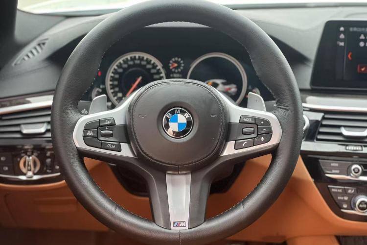 Used BMW 5 Series 2018 530Li Luxury Edition M Sport Package
