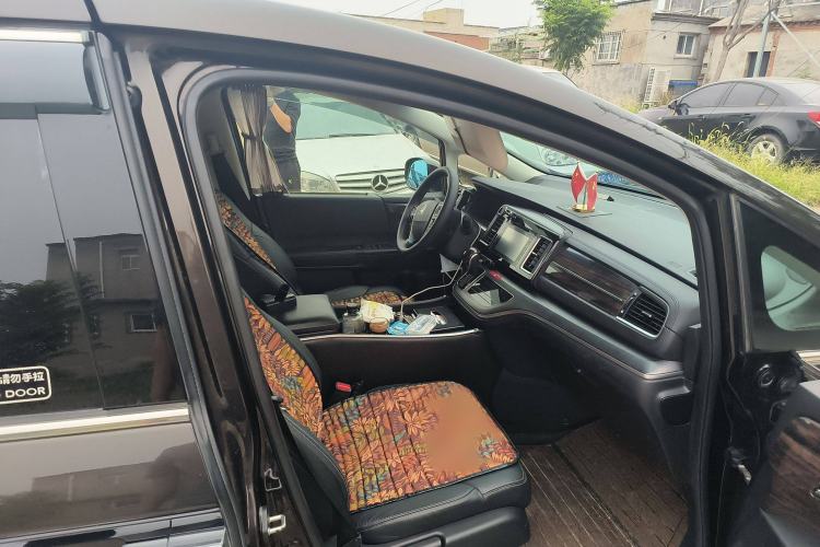 Used Honda Elysion 2016 2.4L Supreme Edition
