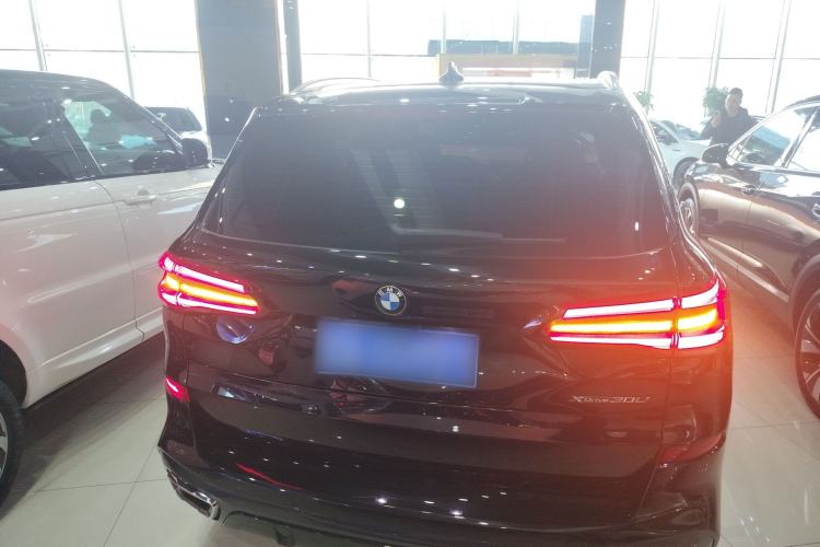 Used BMW X5 2022 Restyled xDrive 30Li Luxury Version M Sport Package