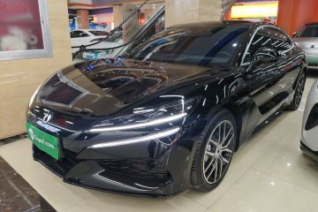 Used Denza Z9 2024 630 km All-Wheel Drive Max Version