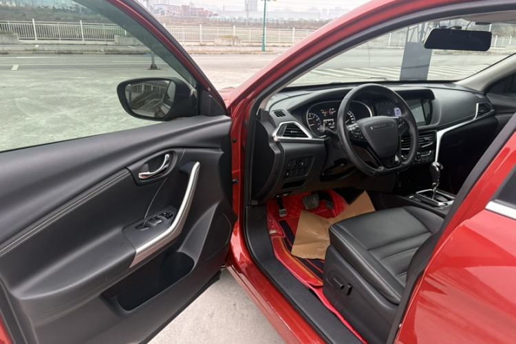 Used Venucia T90 2017 2.0L CVT Smart Edition
