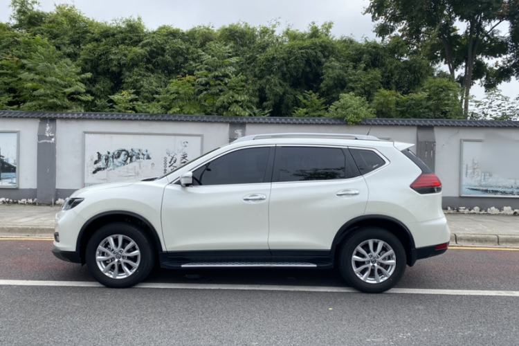 Used Nissan X-Trail 2023 Classic 2.0L Two-Wheel Drive Smart Connect & Comfort Edition
