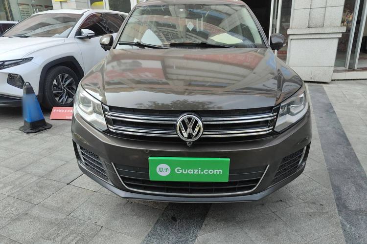 Used Volkswagen Tiguan 2015 1.8TSI Automatic All-Wheel-Drive Luxury Model

