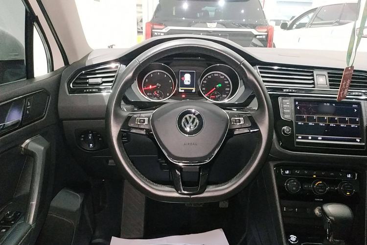 Used Volkswagen Tiguan L 2018 330TSI Automatic Two-Wheel Drive Luxury Edition
