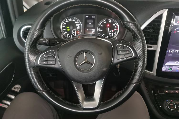 Used Mercedes-Benz Vito 2018 2.0T Business Version China V Emission Standard
