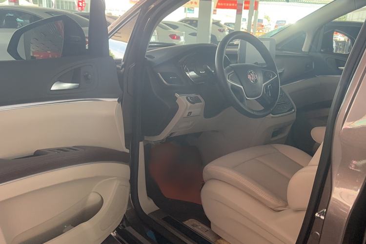 Used Buick GL8 2021 Land Cruiser Executive Class 652T Comfort Model
