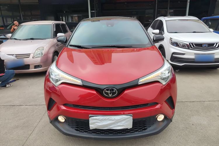 Used Toyota C-HR 2018 2.0L Luxury Sunroof Version China VI Standard
