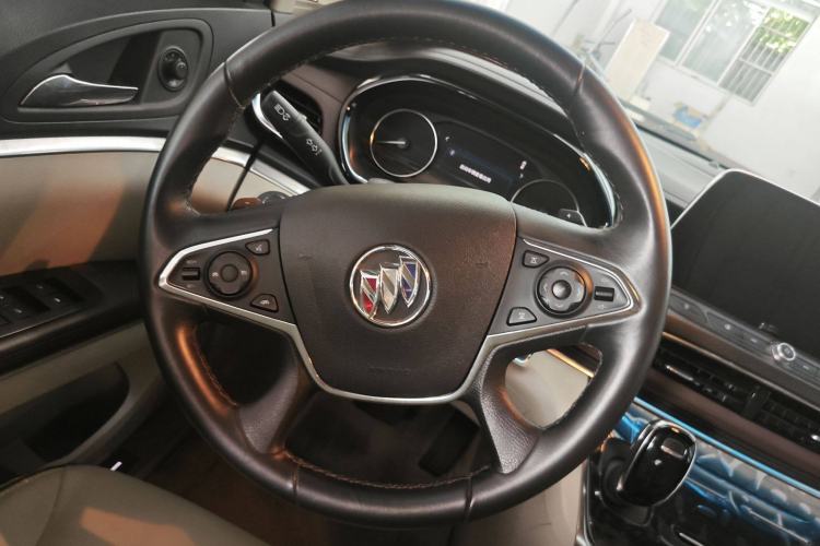 Used Buick GL8 2022 Land Executive Class 652T Prestige Model
