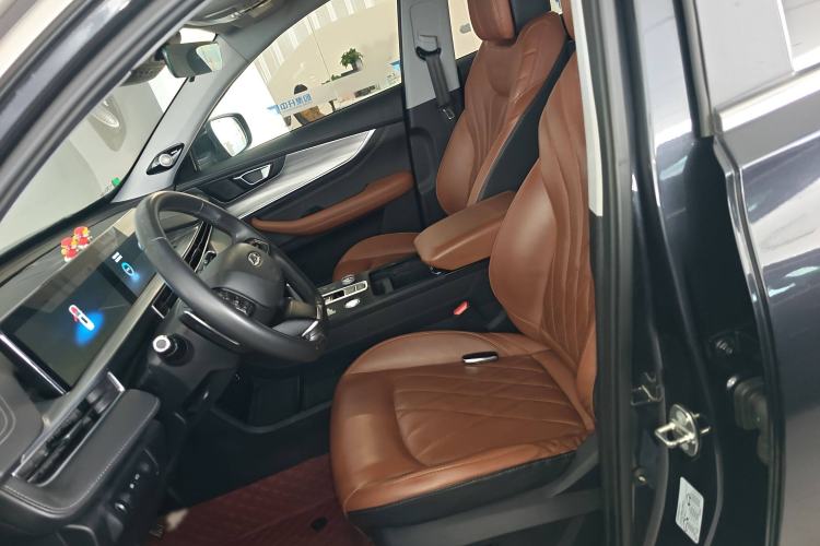 Used Chery Tiggo 8 PLUS 2021 290TGDI DCT Luxury Edition 6-Seater
