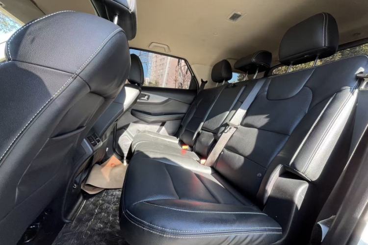 Used Dongfeng Fengon S560 2019 1.8L CVT Elite Model