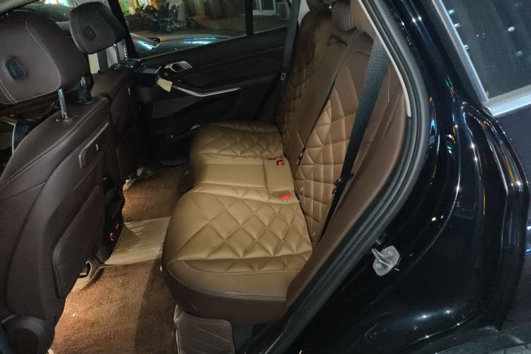 Used BMW X5 2023 xDrive 30Li Luxury M Sport Package