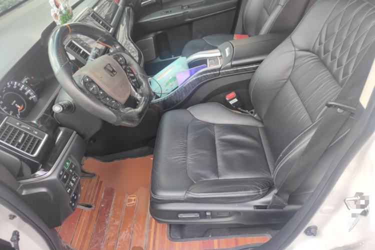 Used Honda Elysion 2019 2.0L Hybrid Luxury Edition
