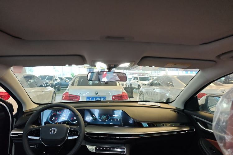 Used Changan Eado 2025 PLUS 1.4T Dual-Clutch High-Energy Version
