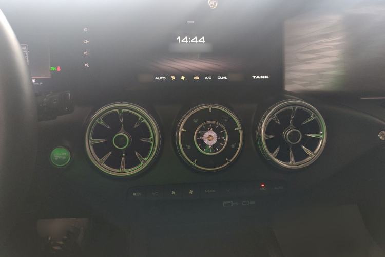 Used Tank 300 2024 2.0T Conqueror
