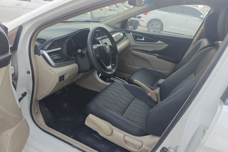 Used Honda Crider 2015 1.8L Automatic Luxury Edition
