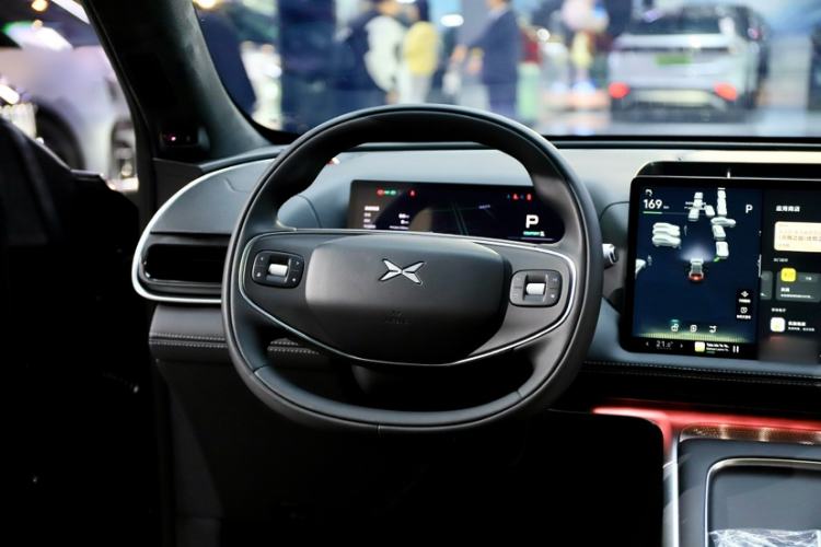 Used XPeng G9 2025 725 with Ultra-Long Range Max
