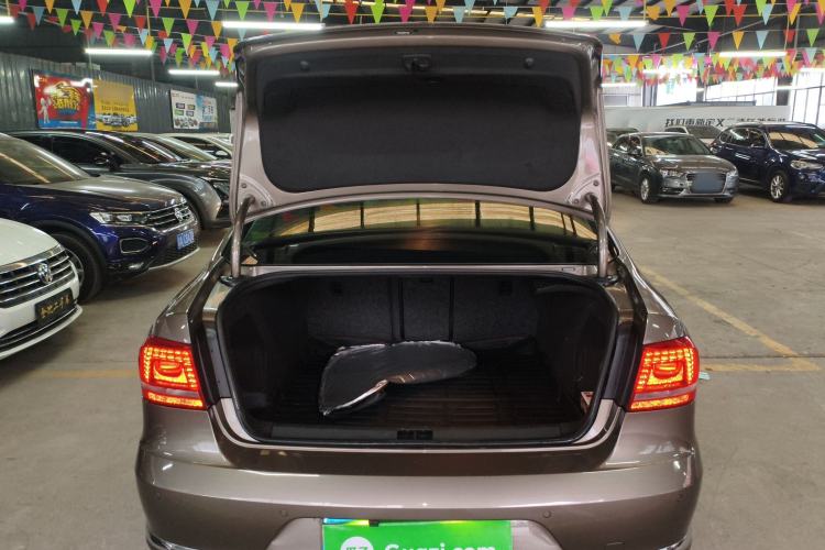 Used Volkswagen Magotan 2015 Facelift 1.8TSI Luxury Model
