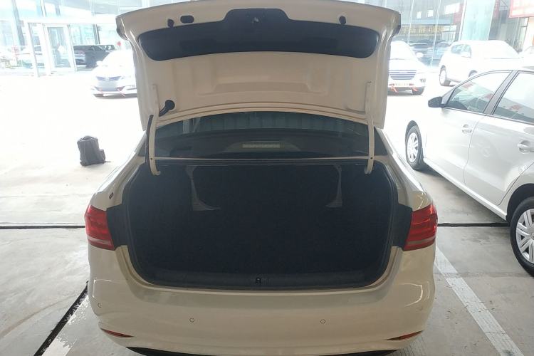 Used Volkswagen Lavida 2019 Lavida Start 1.5L Automatic Trendy Version China VI Standard
